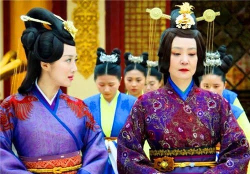 贵族|她拒嫁皇室贵族,下嫁守城士兵,众人笑她,想不到她成了皇太后