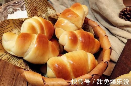 自己做面包太难了?这款鸡蛋奶油卷,简单易做,超适合新手学习!