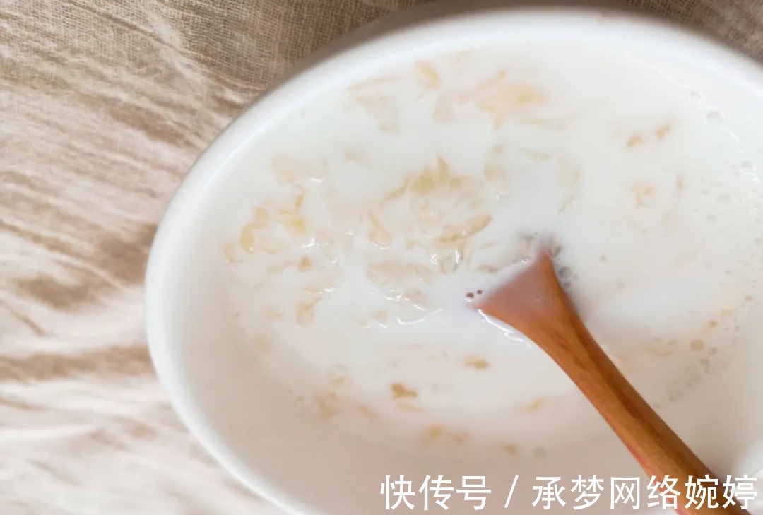 银耳|上海一女子，坚持每天吃银耳养颜，连吃几天后，皮肤怎么样了？