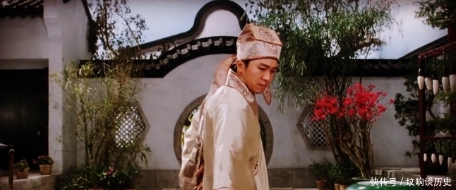 妇人出上联:人欢马叫高歌猛进,农夫对出下联后,她笑而不语!