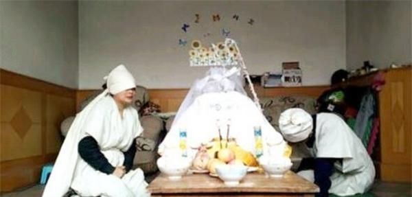 死者为何不能立刻安葬,反而要在家停放三天不这样做要后悔