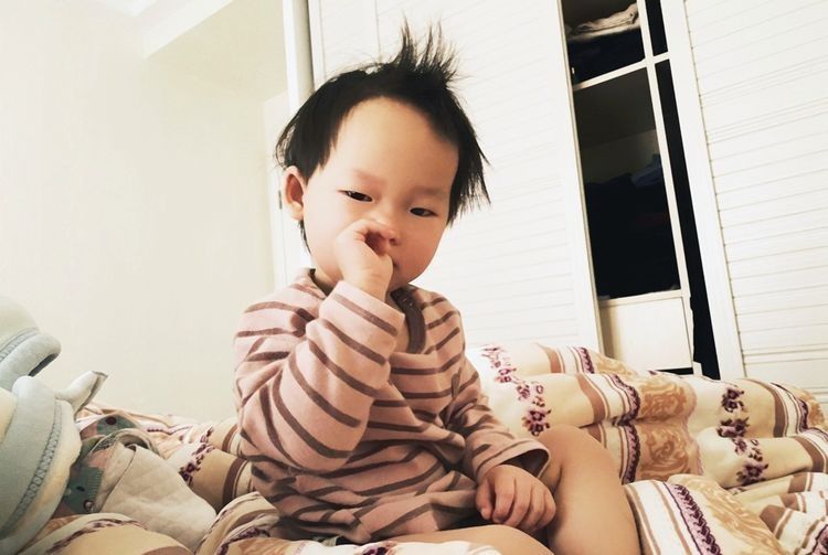 信号|什么时候和孩子分床才对？心理专家：两种信号一种表现，缺一不可