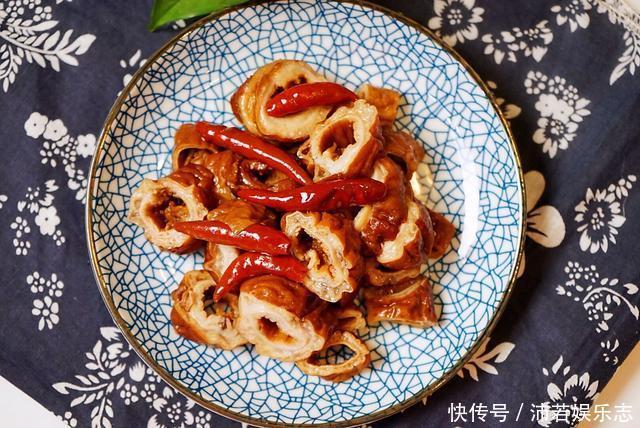 香料|地方美食卤大肠,三个步骤教你清除异味,用对香料巧做诱人肥肠