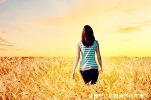 八首秋诗一抹残香寒石径,半轮秋影渡愁心