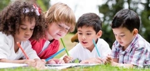 小朋友们|让孩子养成记备忘录的习惯,这对他们的成长有重要作用!