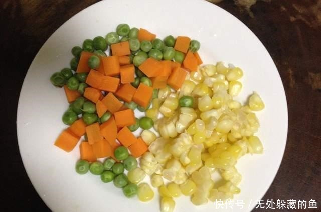 咖喱|用咖喱炒饭充满异域风情的做法,味道还不错!