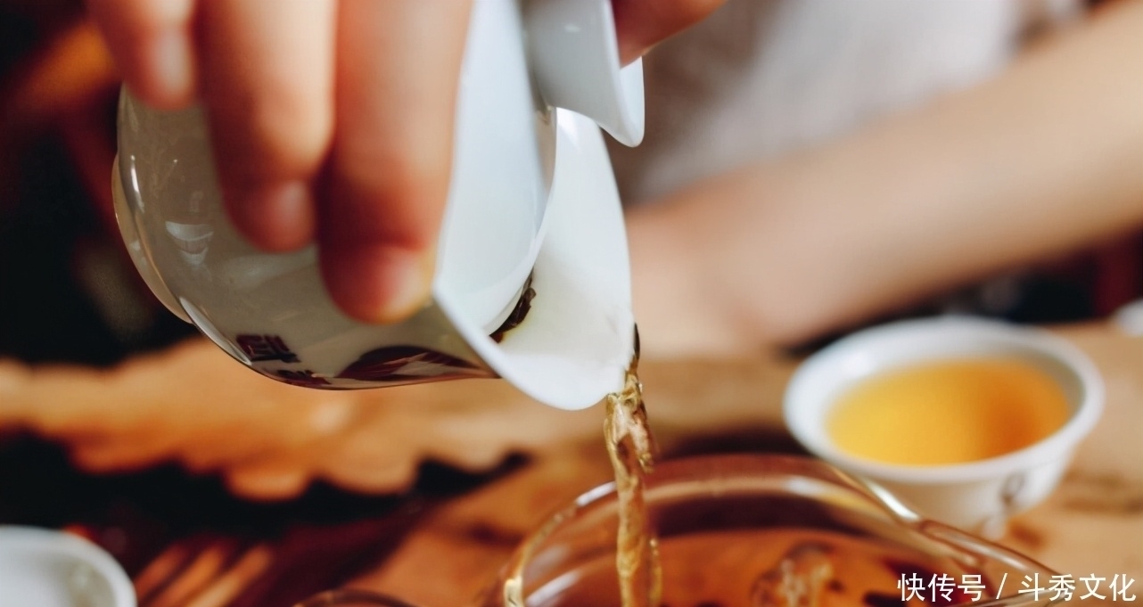 空腹血糖|51岁大姐，空腹血糖从9.3降到4.1，她的3个做法值得借鉴