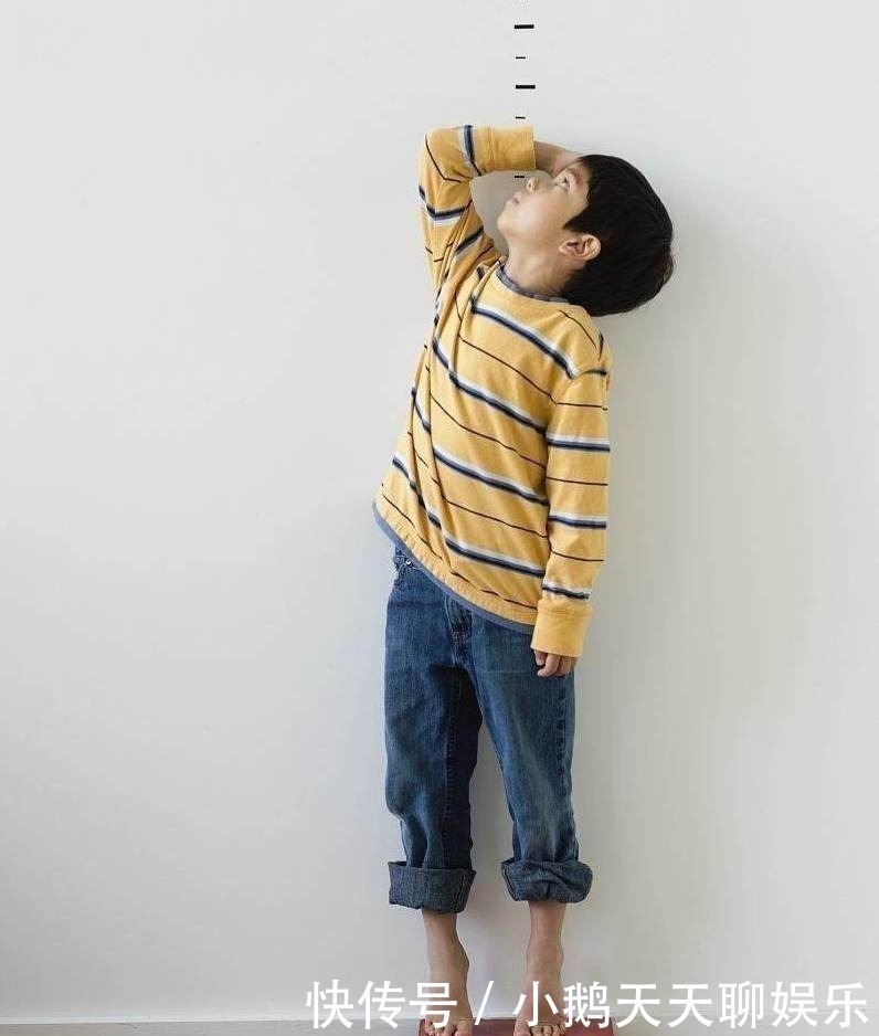 发育|14岁男孩才1米4,3年后长高到一米七八,原来孩子只是晚发育