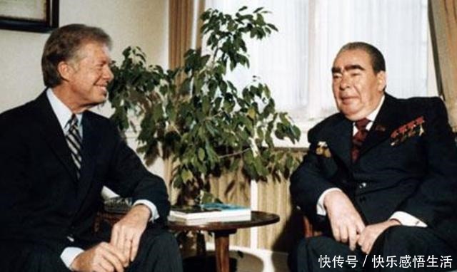 苏联|西方至今想不通,连苏联都可以搞垮,为何却搞不垮俄罗斯呢