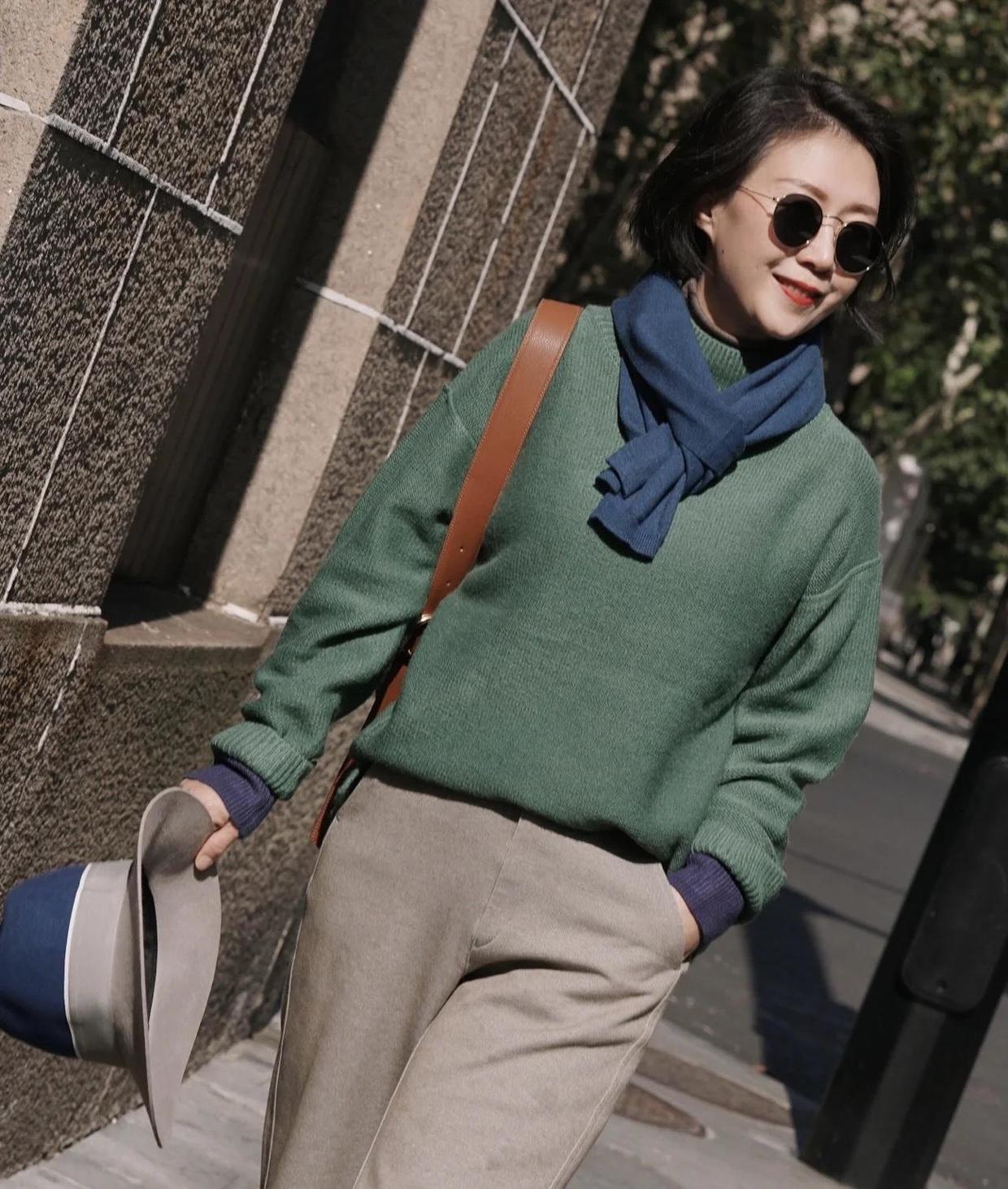高领 百变冬日“毛衣”搭配指南,30+女性穿了时尚大方,让你格调满满