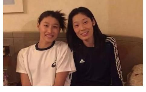 池石鎮|女排成員大爆發，各種搞笑各種逗，池石鎮最開心，仿佛看到李光洙