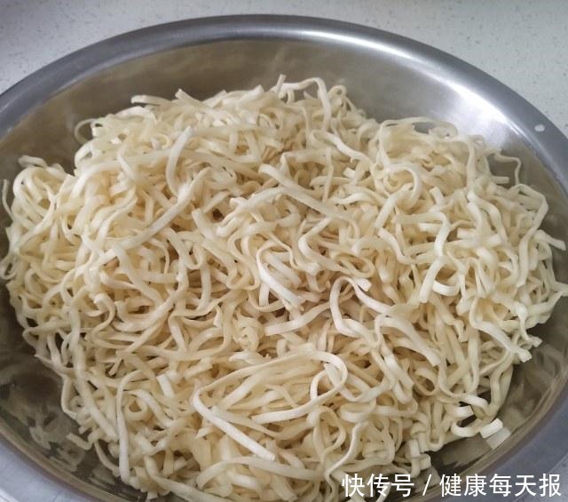 蒸面条,饭菜一锅出,最适合懒人!