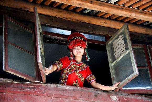 不洁|丈夫去世后她连生三子,她用谎言将不洁变神圣,后代更是家喻户晓