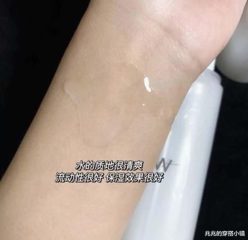 你化妆卡粉吗？其实关键在这两点，今天给你解决