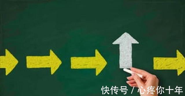 聪明人|酒局上领导说“帮我催下菜”,没眼力的才去催!聪明人这样做!