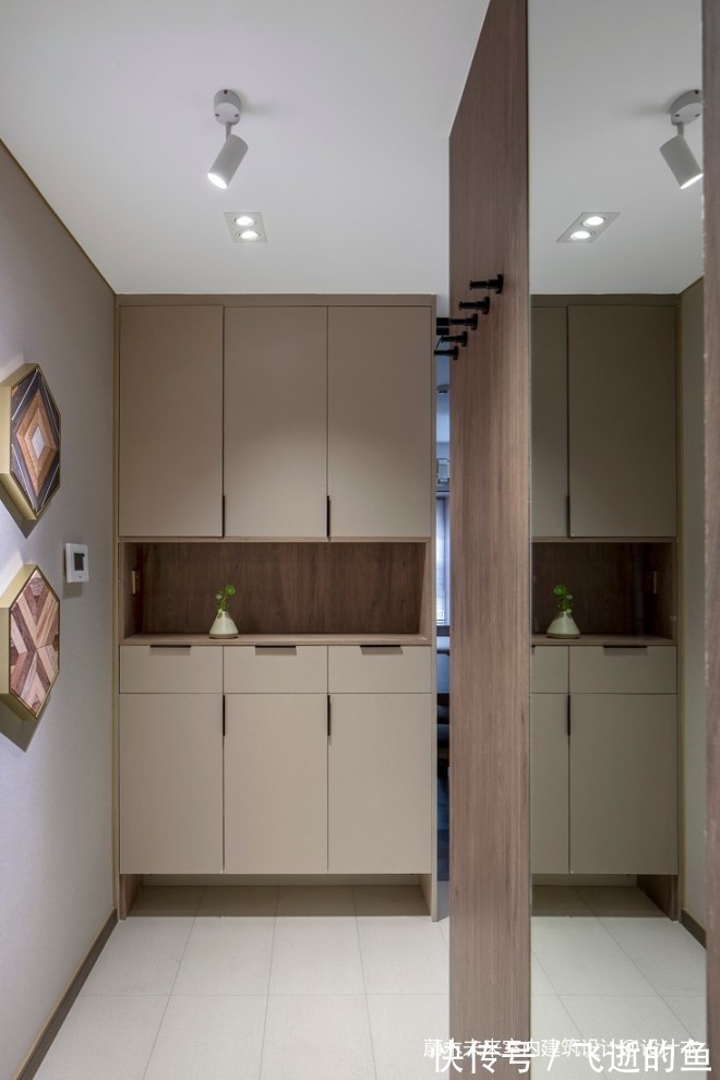 步入式|于沙发小坐片刻,焚一炉沉香,何等惬意。