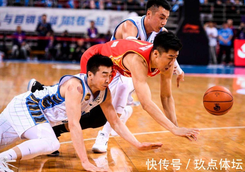 雅尼斯|雅尼斯为何不敢用此人?仅29秒就换下场,怕他毁了整个辽篮