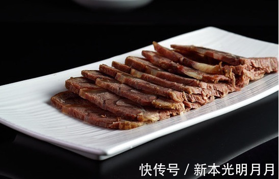 饭店|大厨教你在家做酱牛肉，简单易学，味道不比饭店差！一份根本不够