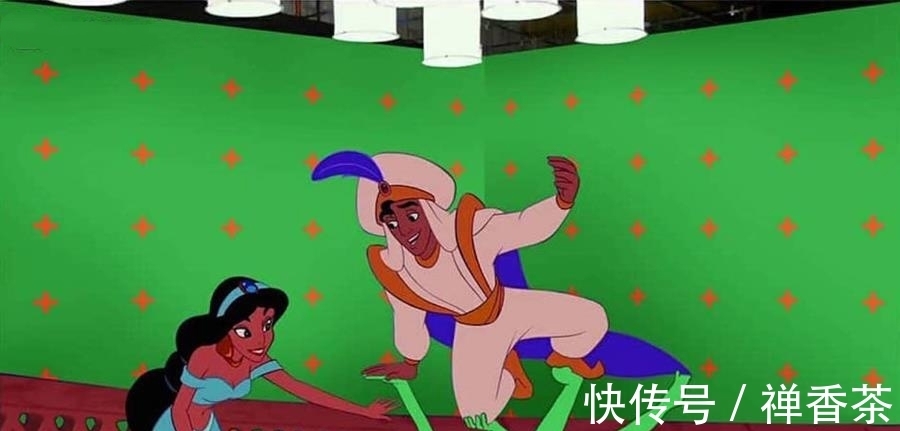 绿衣人|揭秘迪士尼绿背景,坐魔毯全靠平衡力,大海变娃娃池,现场太沙雕