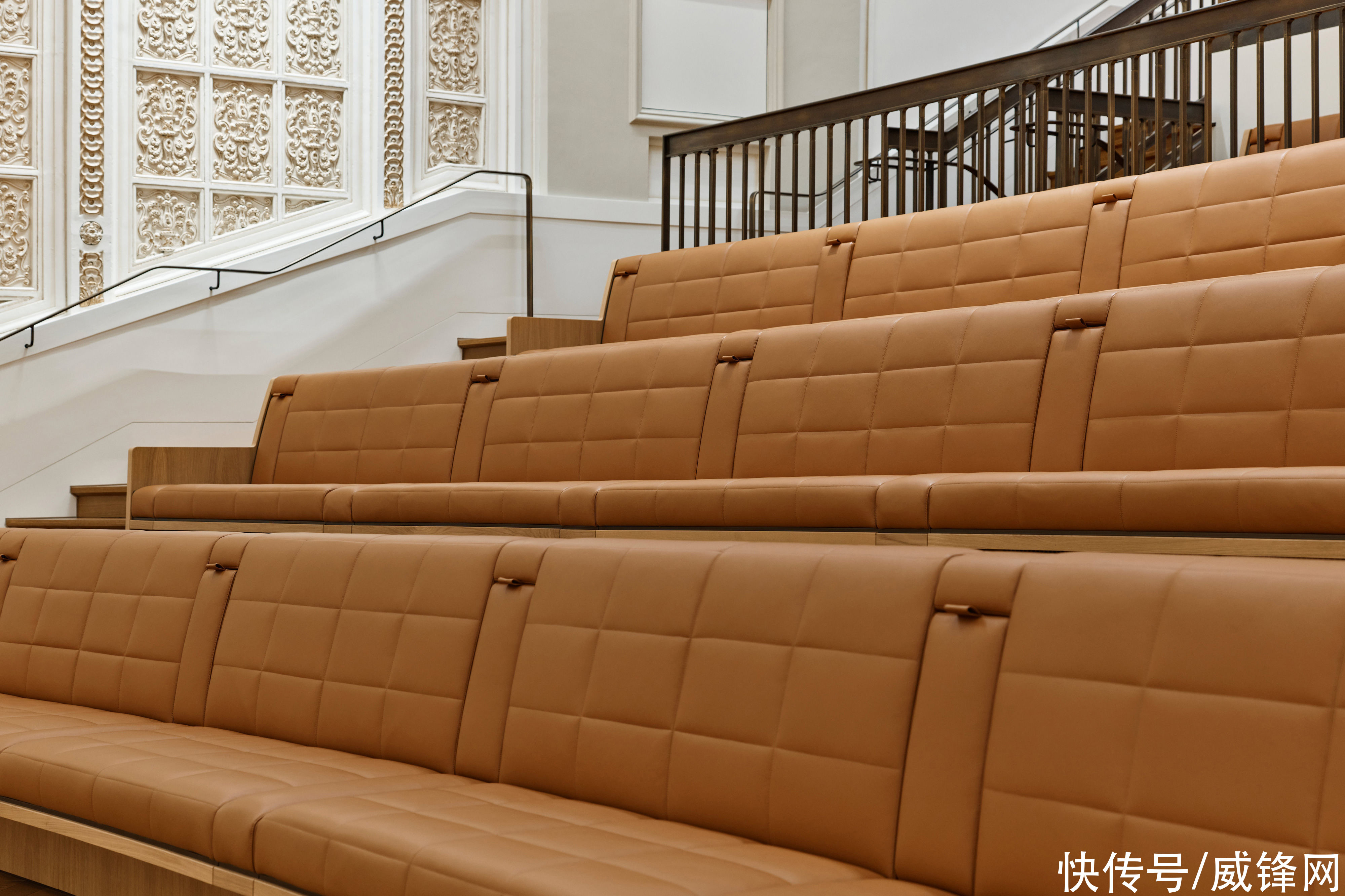预警|多图预警 苹果分享洛杉矶新店Apple Tower Theatre最新照片