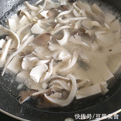 做了猪肝豆腐汤挑剔的老公竟然吃了3大碗