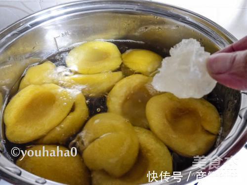 冬天,这水果我一买就是8斤,简单煮一煮,润肺止咳是梨的10倍