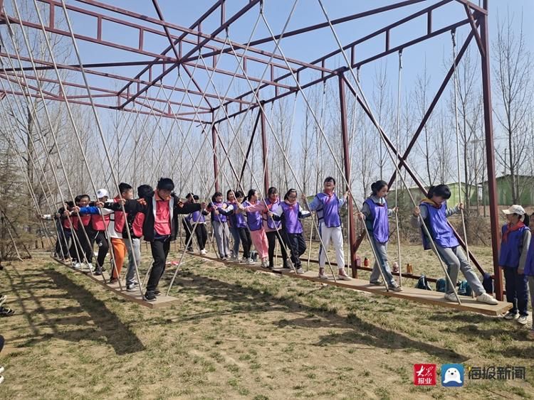 “无奋斗，不少年”青岛地恩地希望小学开展研学之旅