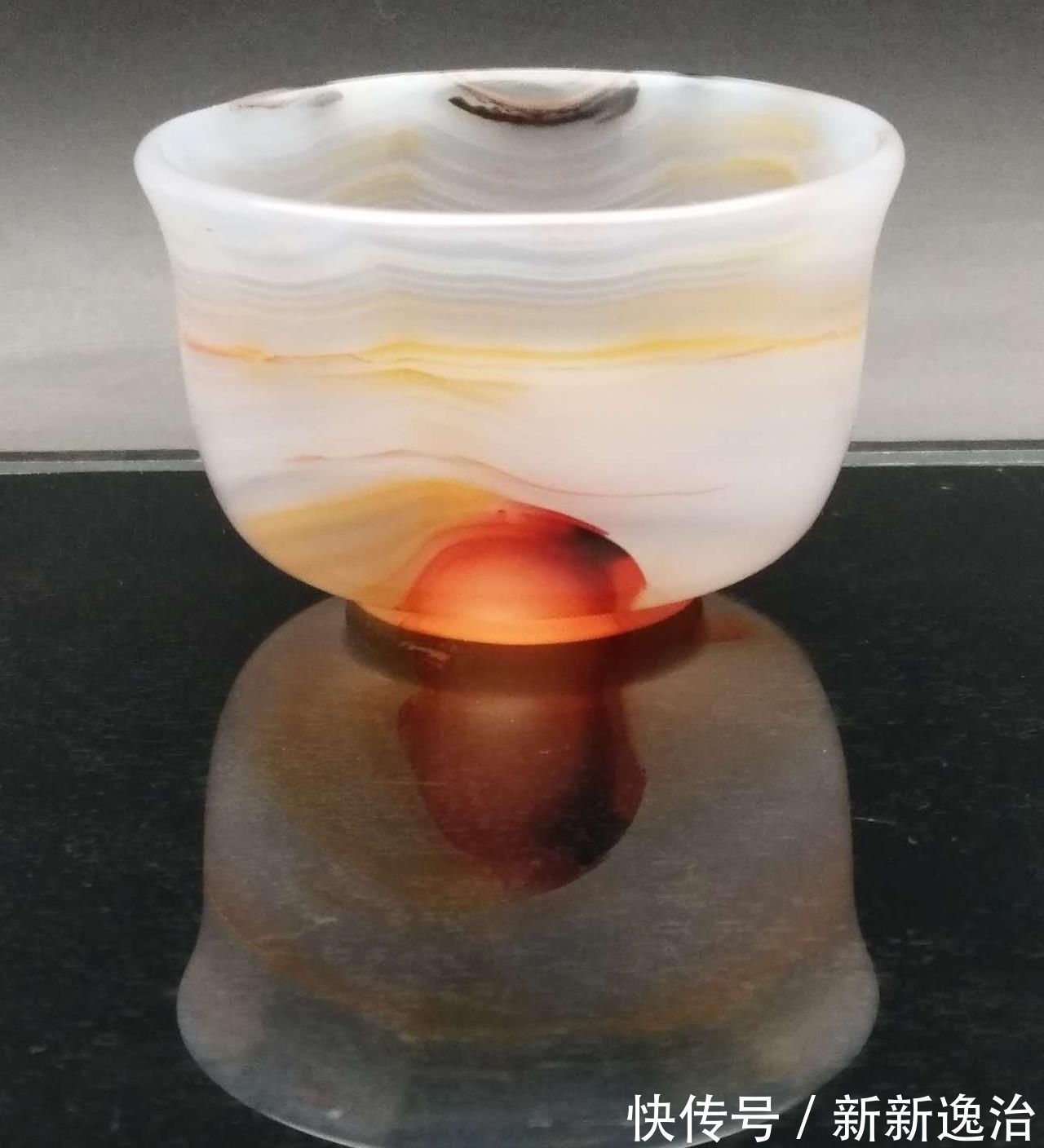 艺术品&大自然奇石是珍贵的艺术品,质朴与美丽共存,形状颜色怪异价值高