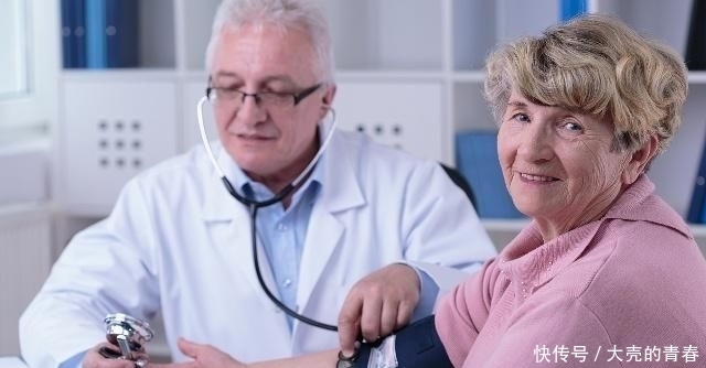 高血压人群:记住“四个10分钟,三个小爱好”,血压降,寿命长