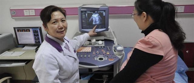 家属|产妇孕检B超出''双胞胎'',家属正要庆祝,医生这不是双胞胎