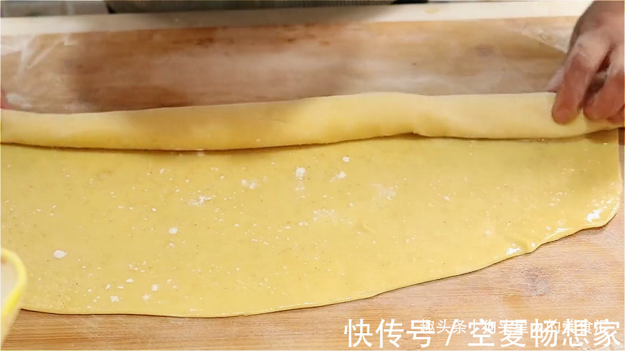 鸡蛋|面粉加鸡蛋的美味做法，外皮酥脆，层次丰富，看着都流口水