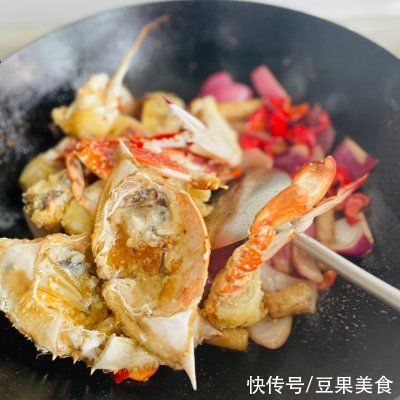 美味|#橄享国民味 热烹更美味#香辣蟹