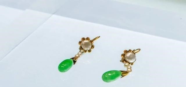 首饰 清朝的首饰比现代还时尚,鸽子蛋钻戒翡翠耳环样样有