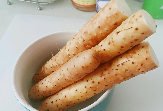 春天，少吃白菜土豆多吃它，清肠去脂解油腻，简单一炒比肉香