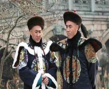 清朝:八旗旗主和铁帽子王见面,谁给谁