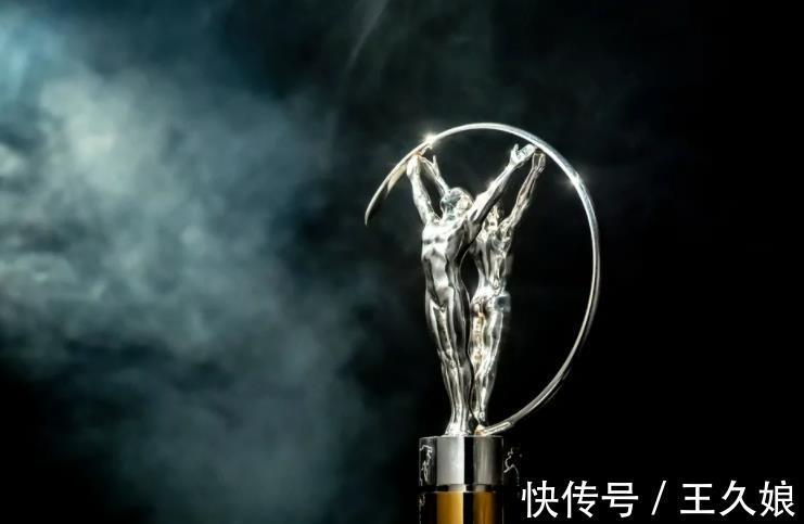 梅德韦德夫|官宣!莱万比肩5大体坛超级巨星,德约在列,梅西无缘C罗从未获奖