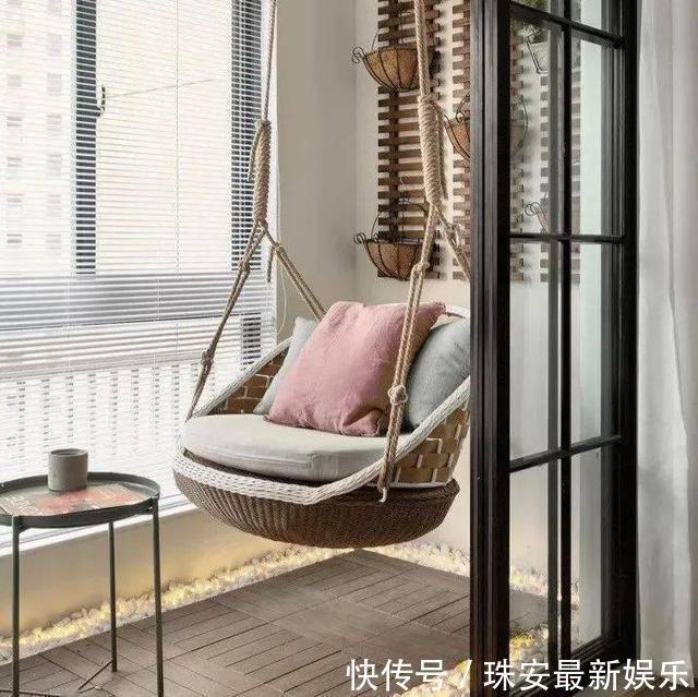 瓷砖|越来越多人阳台不铺瓷砖,现在用它来“代替”,太高明了