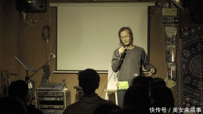 线下|野蛮生长的广州线下脱口秀:网综带来观众,票价29还赠冷饮