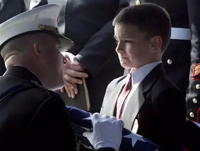 开战|别整天说开战！你热爱战争的唯一原因是没参加过战争！