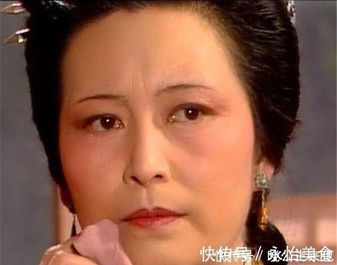 王夫人$红楼梦:黛玉刚进荣国府,凤姐暗暗叫苦:“烫手山芋来了!”