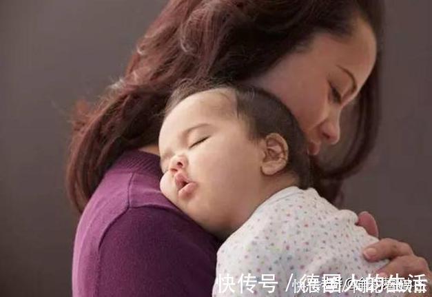 妈妈|经常抱的娃健康,还是“经常躺”更健康?专家:长大后差别很明显