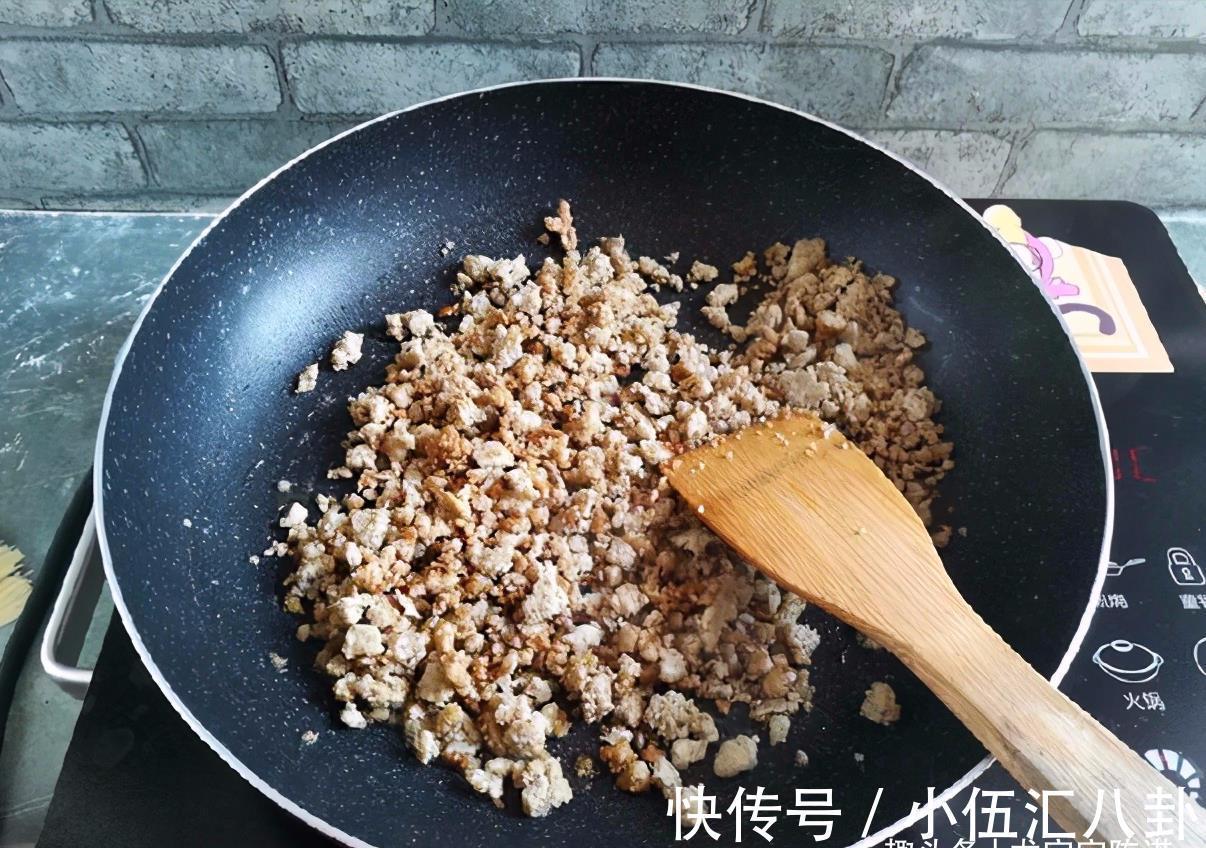 龙宝|秋天吃饭没食欲,遇到这菜千万别放过,老公几天不吃就馋