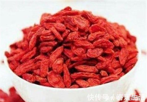 致癌|枸杞虽好,但是不能和“它”一起吃,否则会中毒、致癌