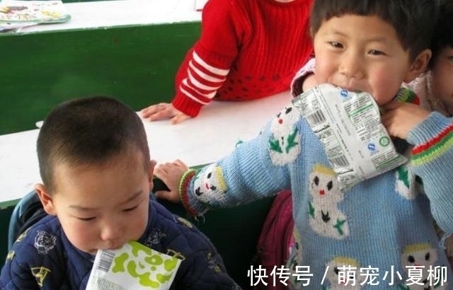 豆腐脑|4岁男童胃被“灼烧”,“豆腐脑牛奶”成罪魁祸首,几乎家家都有