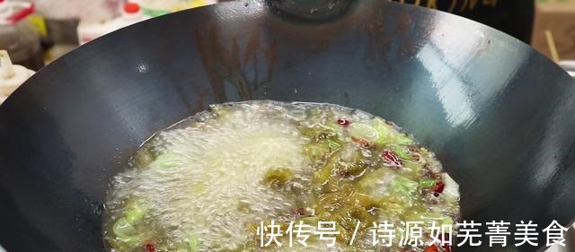 酸菜|水煮牛肉想要做得好吃,要记住关键这一步,麻辣醇香,滑嫩不柴!