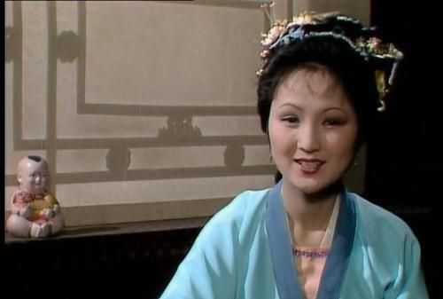 贾琏|明明是贾府中最能干的男人,却成了“受气包”,连丫头都同情他