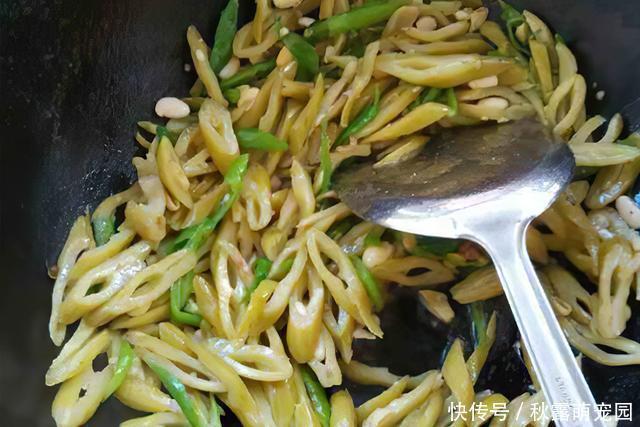 南方|马上大量上市，果实却含小毒，南方很多人爱吃，8元一斤热销