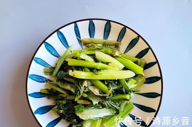 俩口子的午餐鱼肉搭配排骨汤，成本不多营养高，吃饱吃好人舒服！