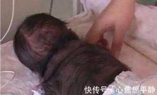 宝宝|27岁女子生下宝宝，家人见到哭泣，医生道出真相