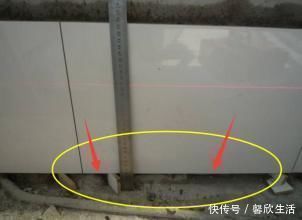 卫生间|头一次见卫生间贴瓷砖留空一排,真是太聪明了,后悔我家装早了